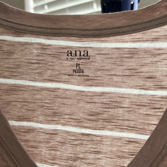 a.n.a Striped T-Shirt - Picture 5 of 12